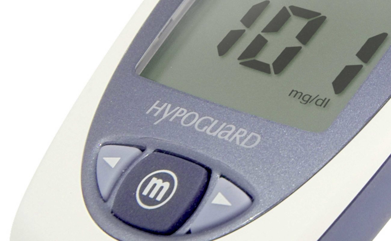 Assure Pro blood glucose meter - elastomer button design